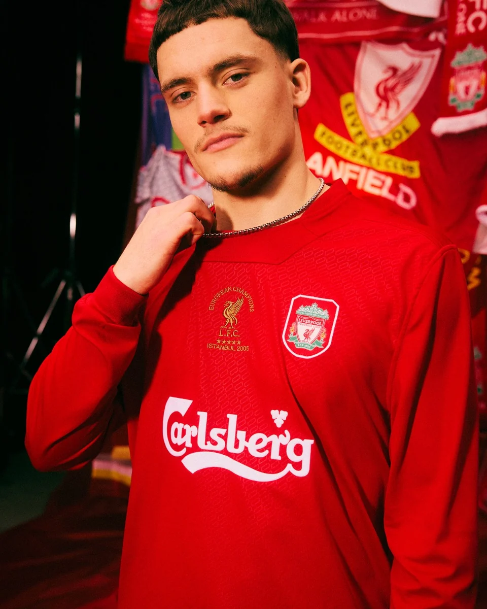 LFC Mens Retro 2005 Istanbul Long Sleeve Shirt - Image 6