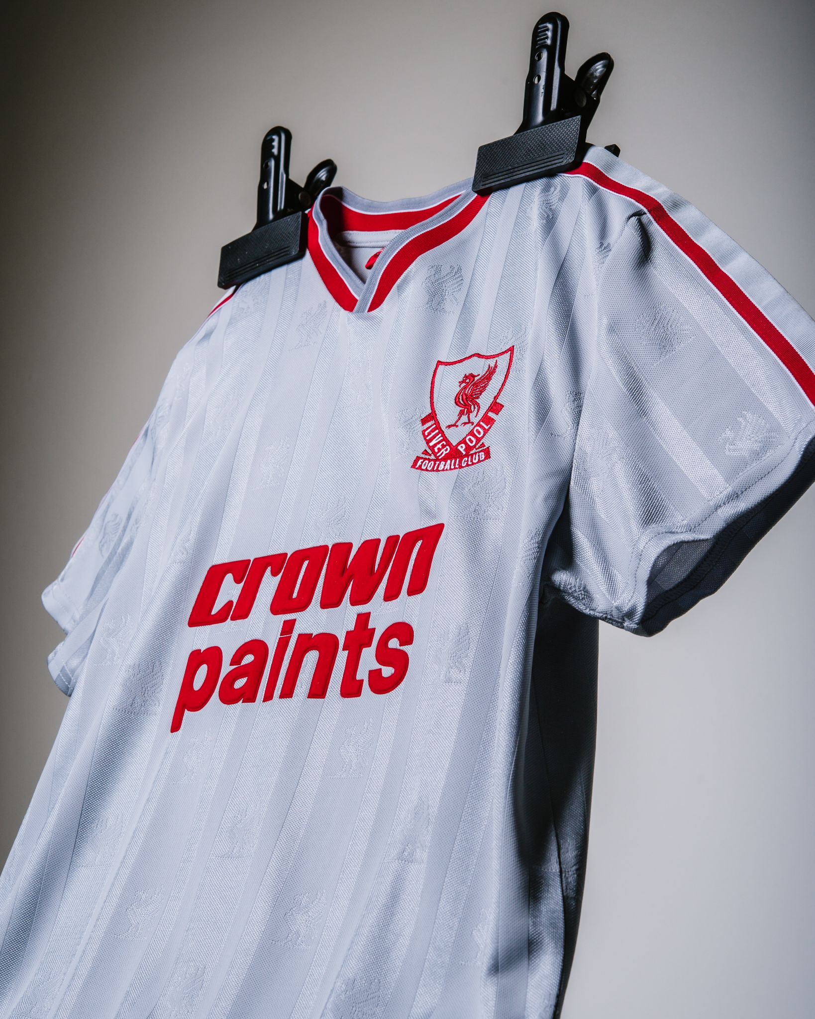 LFC Retro Mens 87-88 Third Shirt - Image 8